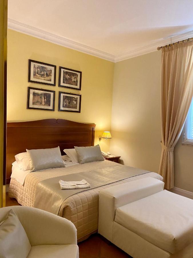 Hotel Akropolis - Museum Hotel Таранто Екстер'єр фото