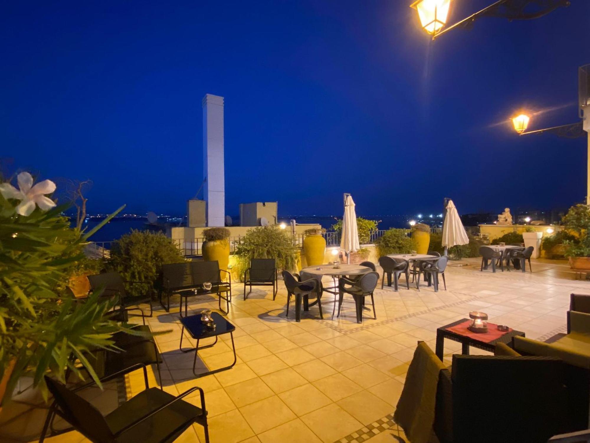 Hotel Akropolis - Museum Hotel Таранто Екстер'єр фото